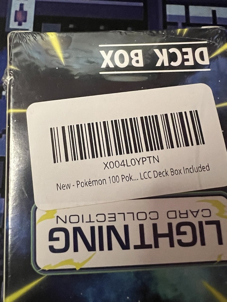 Pokémon Lightning Card Collection 100 Card Deck Box