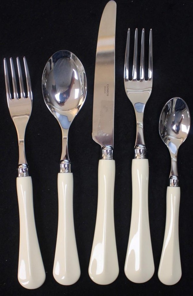 Capdeco Vega Cream Five Piece Place Setting