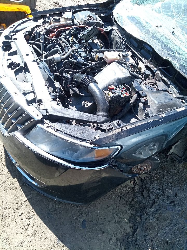 Used Blind Spot Detection System Warning Control Module fits: 2011 Lincoln Mkz D