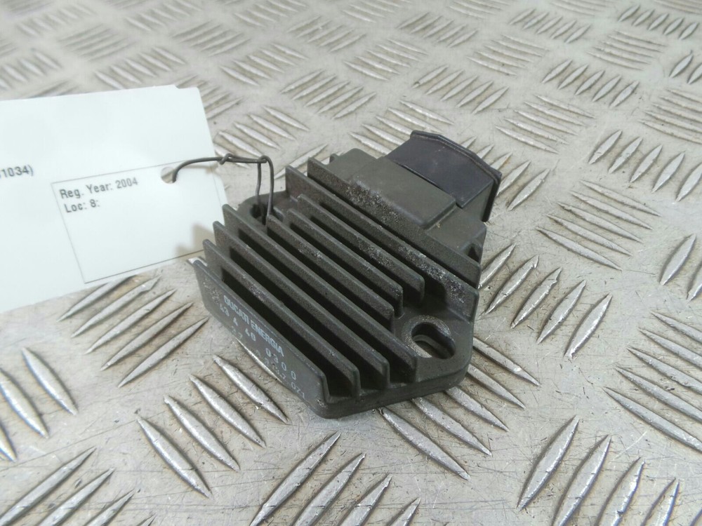 2004 HONDA SH 125  RECTIFIER REGULATOR
