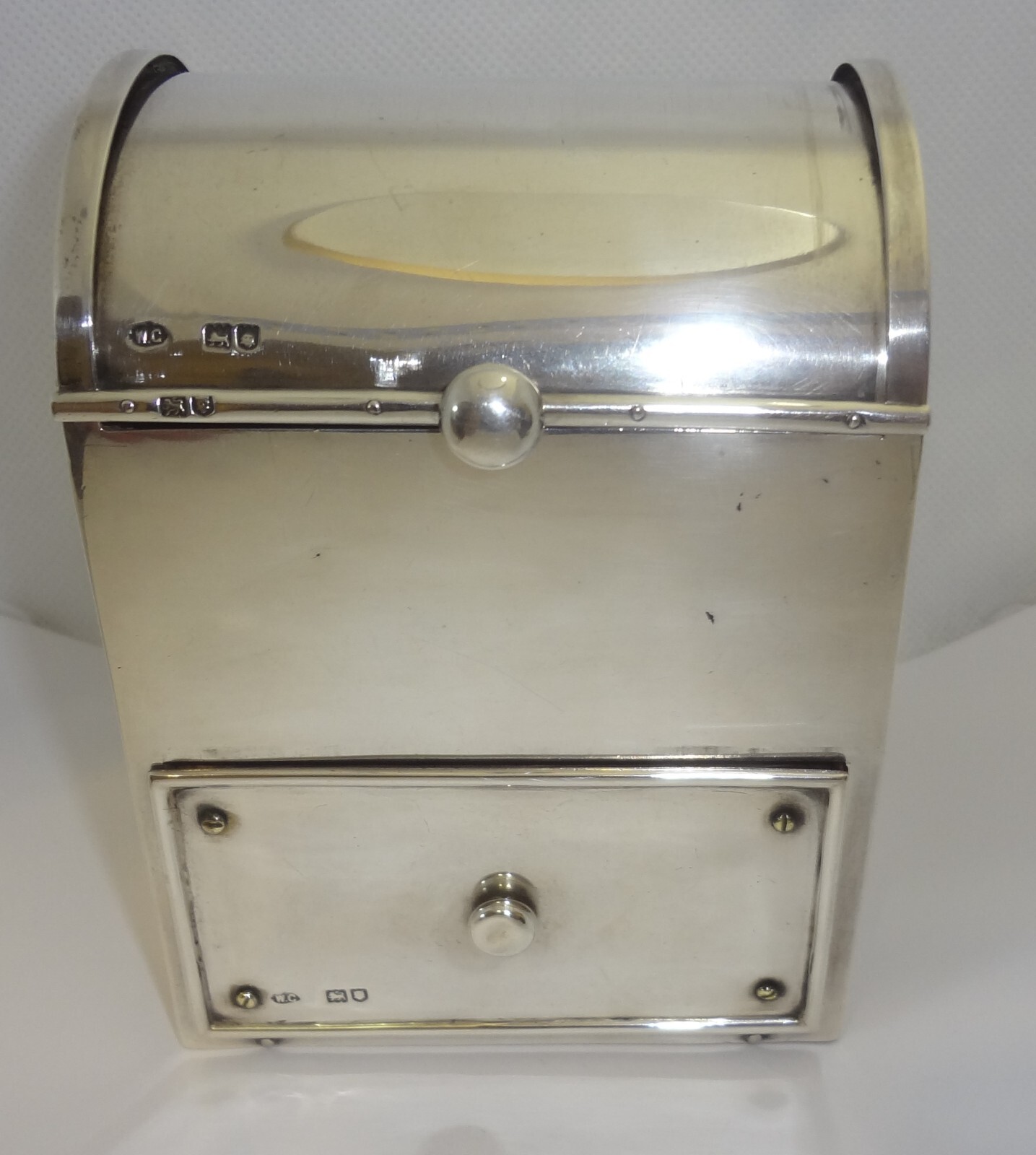 1902 William Comyns (London) Lined Sterling Silver Jewelry Ormolu Casket Box