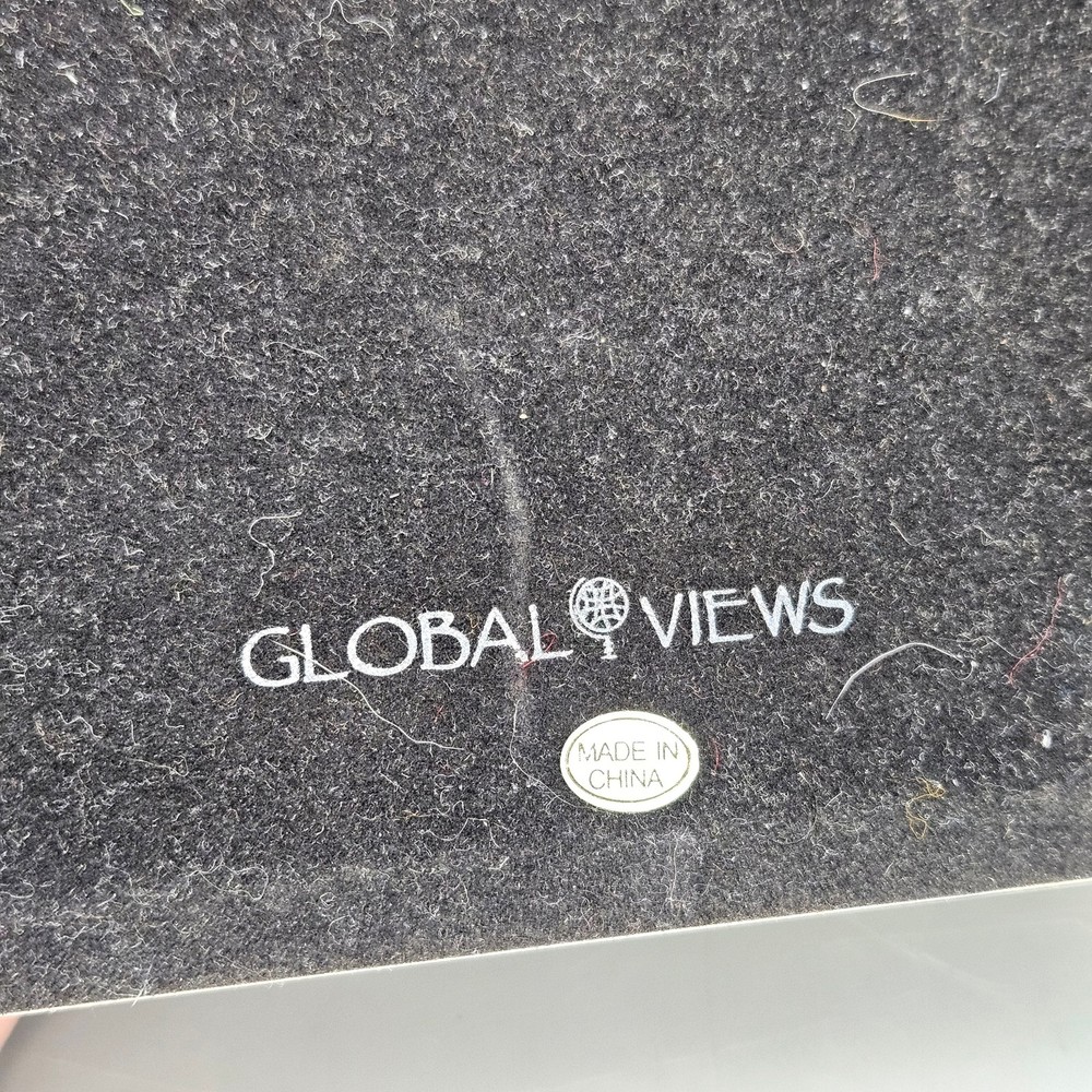 Global Views Lidded Snake Box