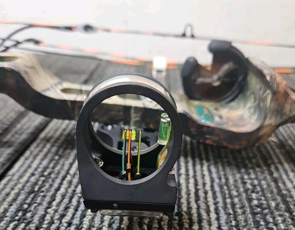 Bear Archery - Game Over - Compound Bow with Hard Case