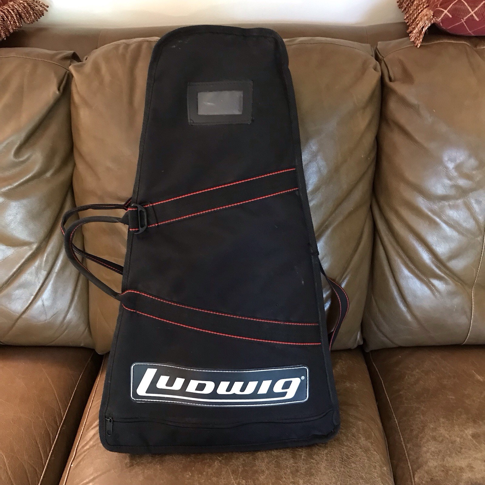 30-Key Ludwig Bells Set with Backpack Case in Pretty Good Condition.