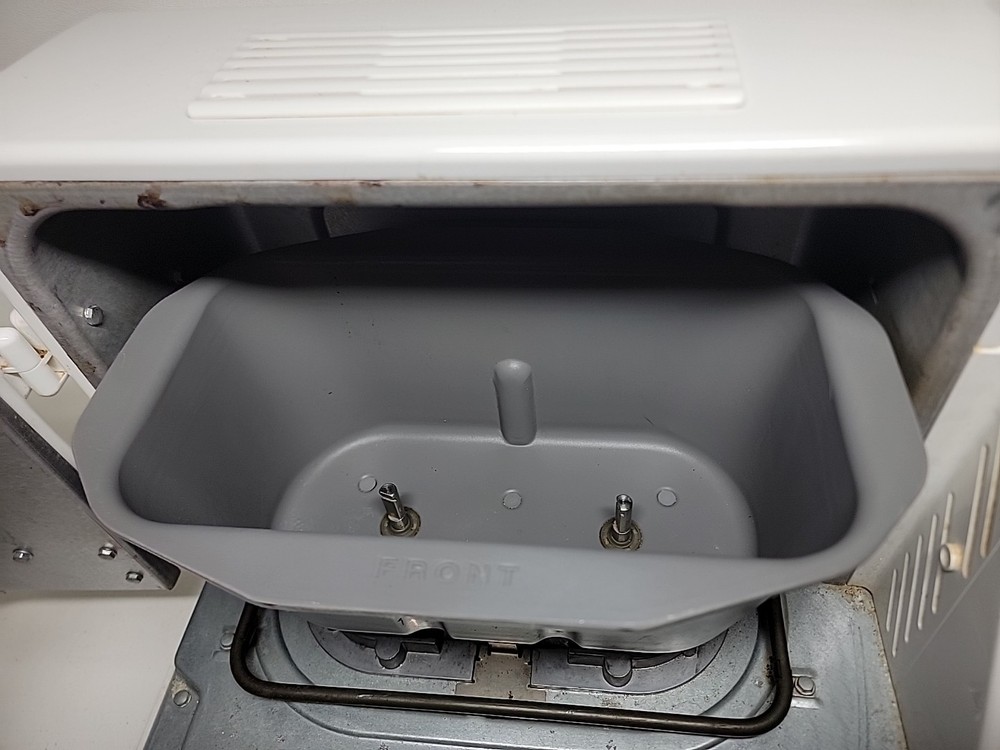 READ West Bend Home Style Plus Automatic Bread & Dough Maker Cat 41086, USA Made
