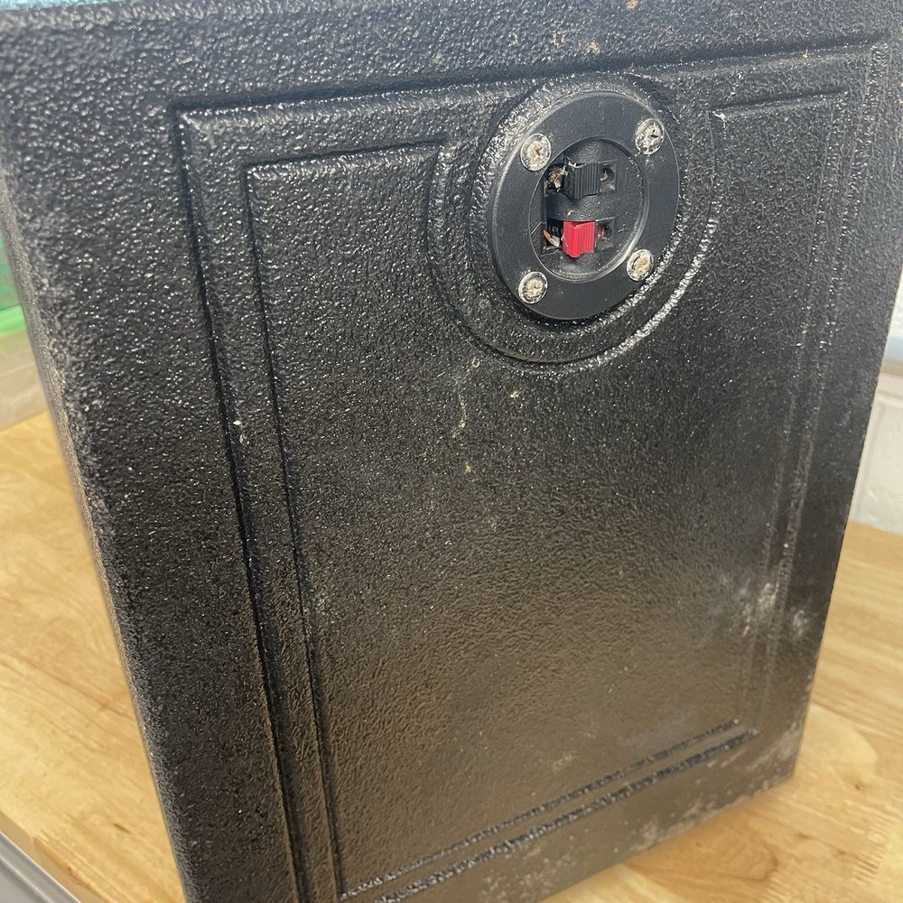 Super Bass Pro Box Model With Soundstream Speaker