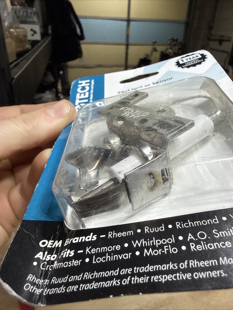 SP10764B | Rheem Pilot/Ignitor Assembly - NG - New - READ