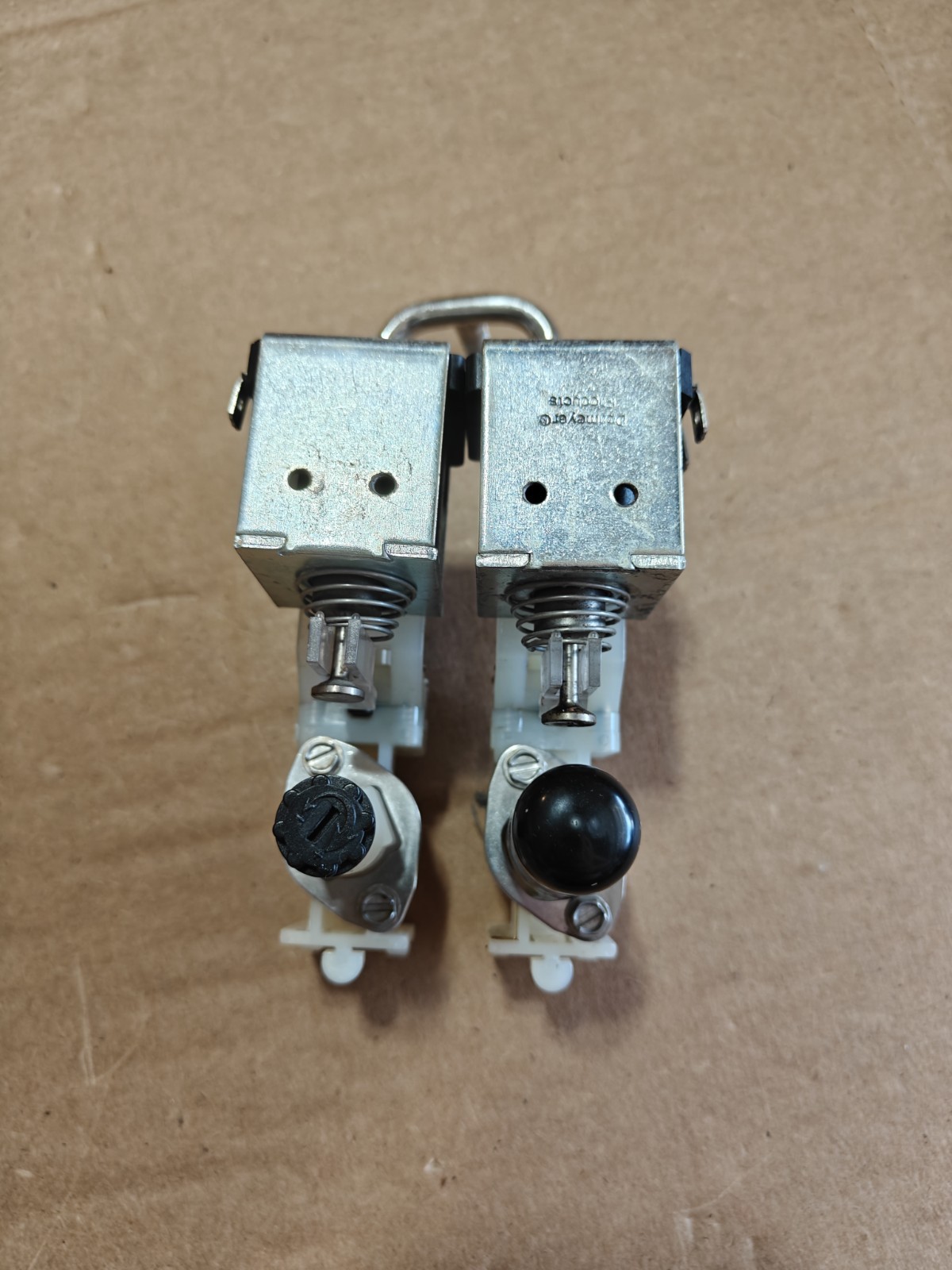 Cornelius Viper Solenoid Valve Assembly Water & Syrup Combo