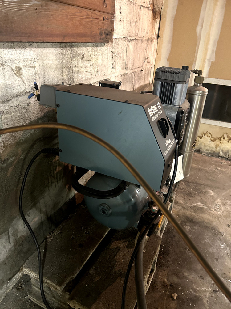 Air Techniques Air Star 10 dental air compressor WORKING