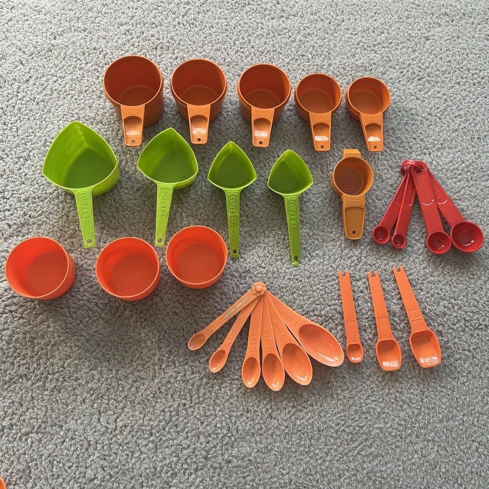 Vintage Tupperware Lustro Ware Measuring Cups Spoons Lot 25pc Kitchen Set