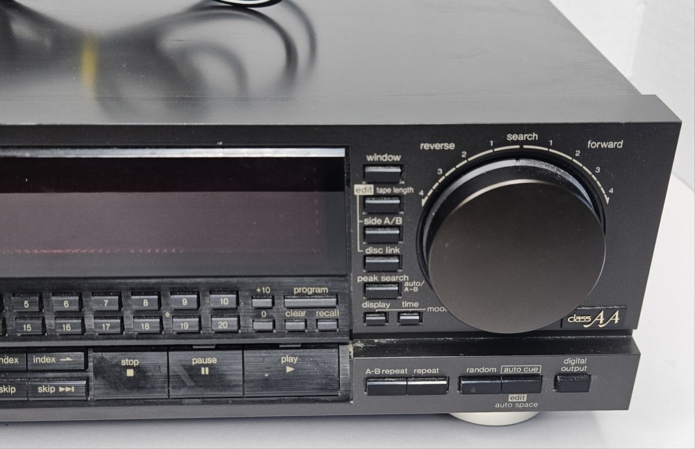 Technics SL-P999 CD Player 4DAC 20bit Linear Converter 100 V Tested Works