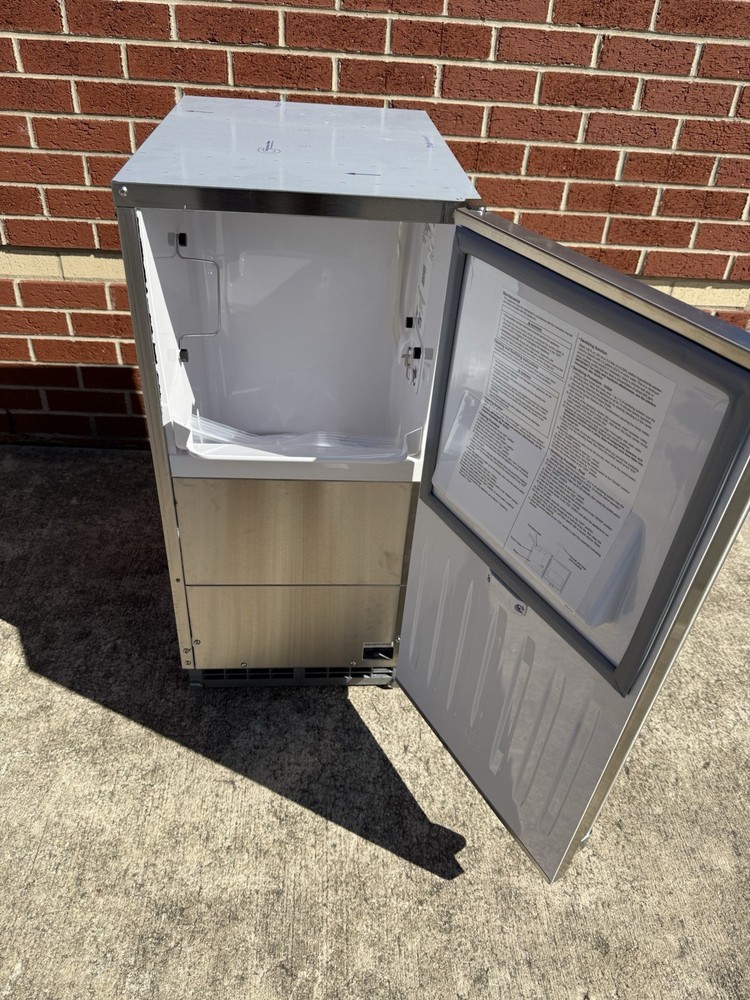 Perlick Undercounter Nugget Ice Maker - Open Box