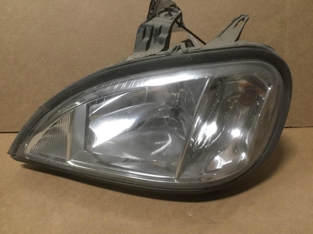 For 2005 FREIGHTLINER COLUMBIA 112 2004-2013 HEADLIGHT Left , IL
