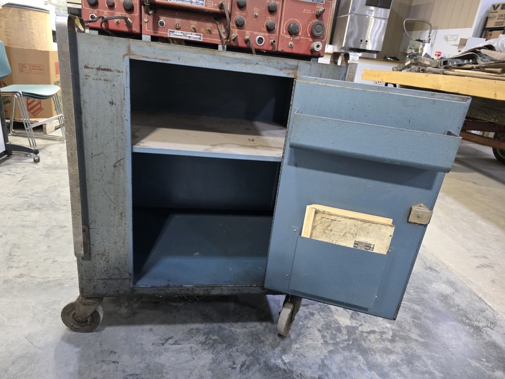 Vintage Sun 740 Electronic Engine Starter With Cabinet, UNTESTED