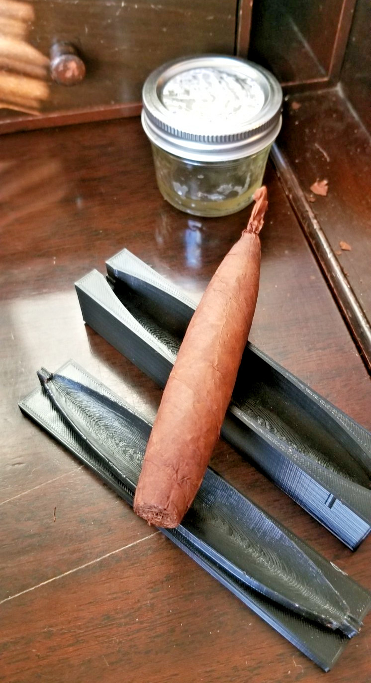 Two Cigar Molds 60g Perfecto Cigar Mold for Making Humidor Hand Rolled 2 Molds