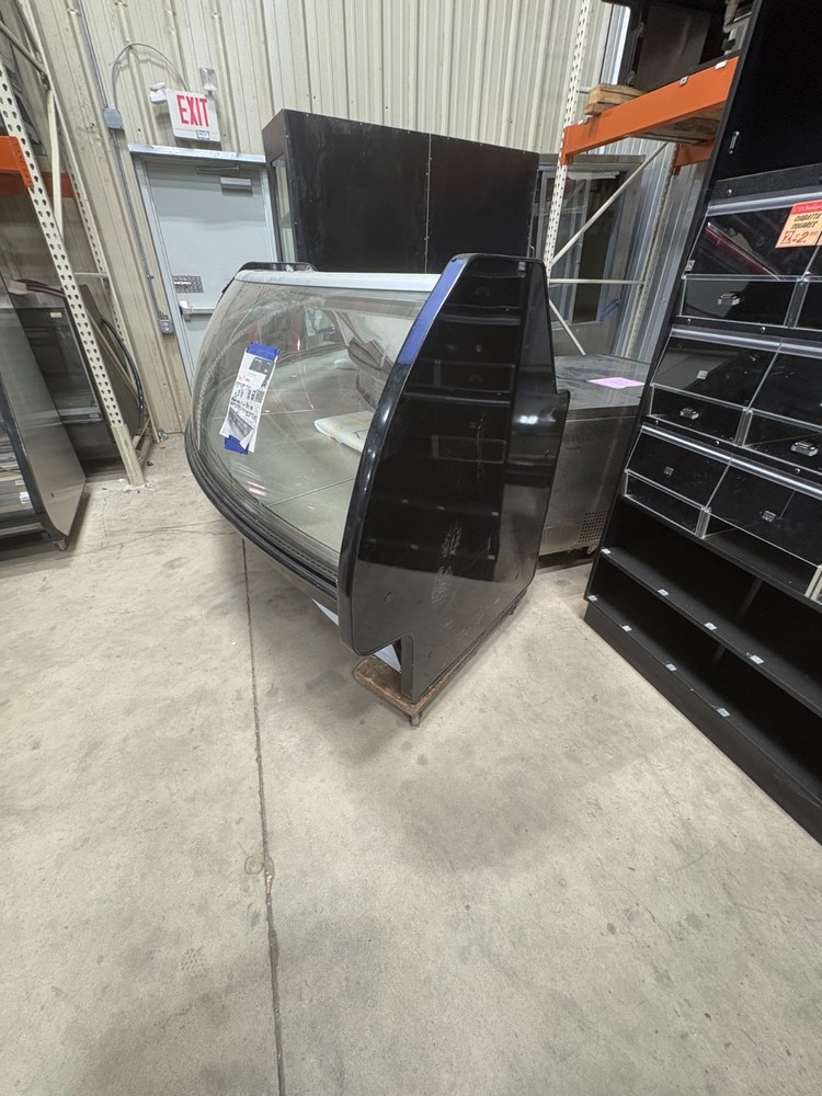 Hill Phoenix 100" Deli display case