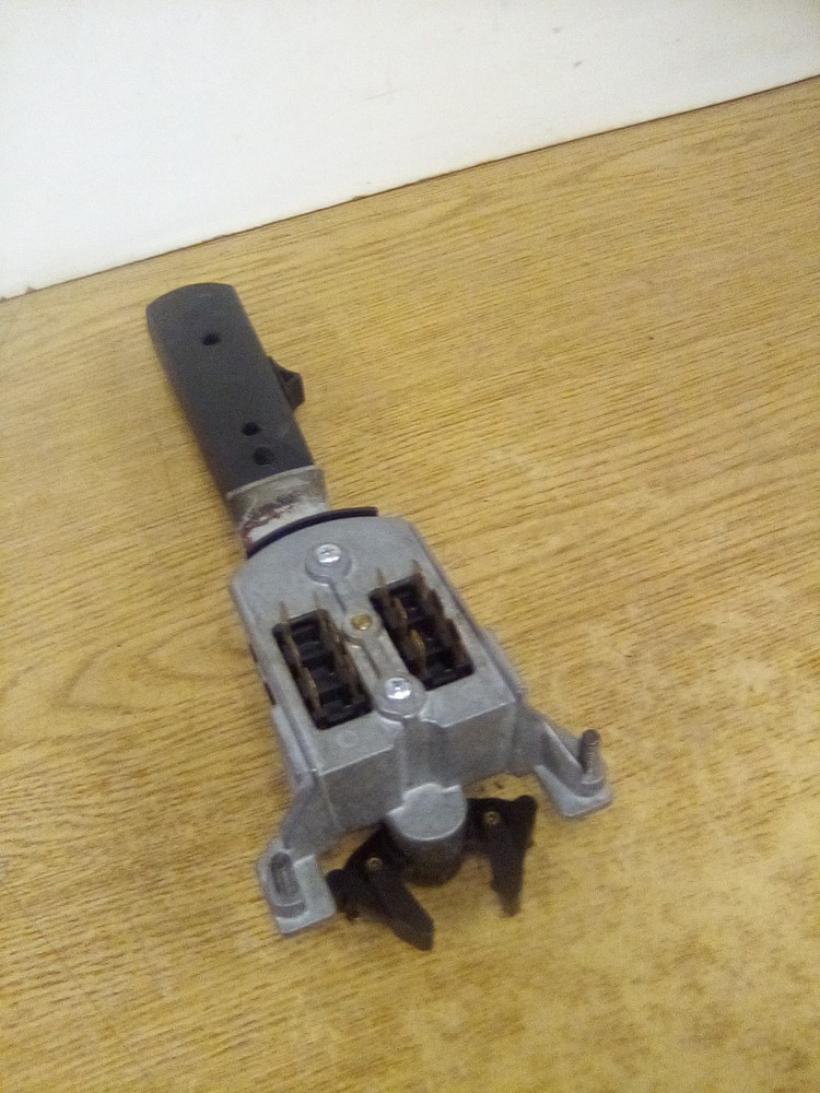 Mack 21750459 Turn Signal/Column Switch