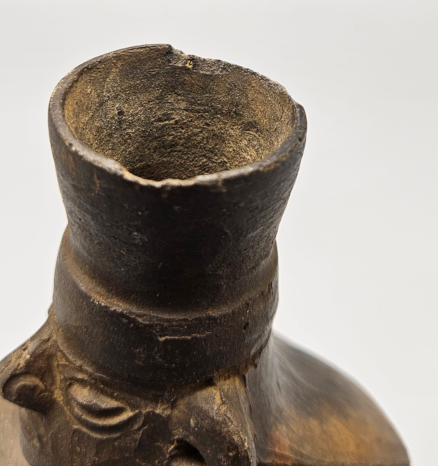 Pre Columbian Chimu Blackware Human Effigy vessel pottery