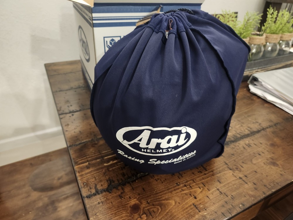 Arai XD4 Medium New