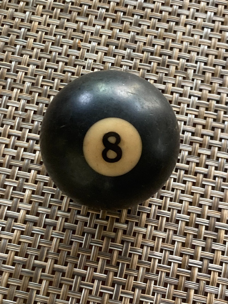 BLACK 8 BALL POOL / BILLARDS BALL