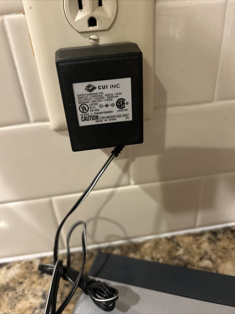 AV Tool AVT-8120 Quad Splitter