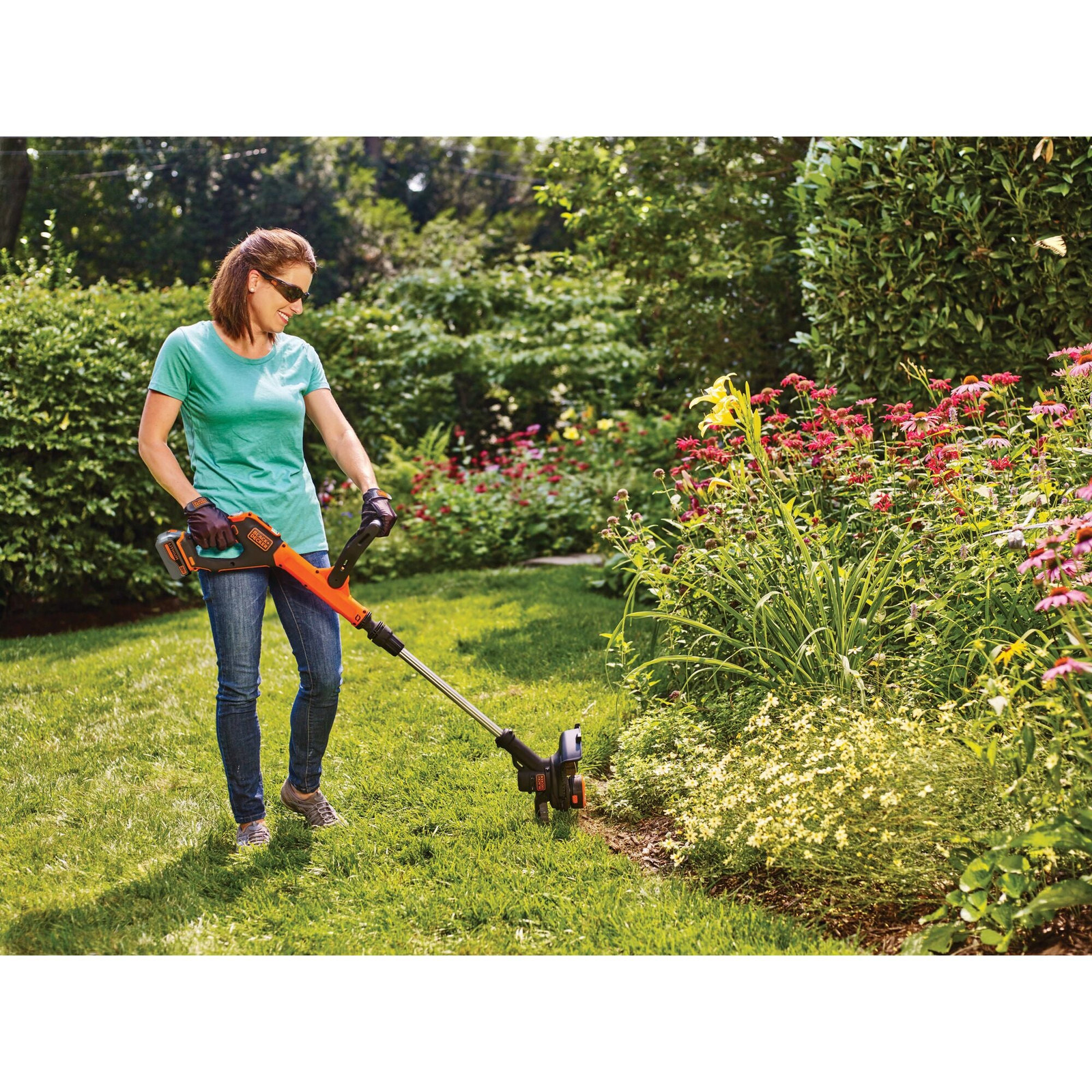 BLACK+DECKER 20V Max Lithium Easyfeedstring Trimmer/Edger - LSTE523