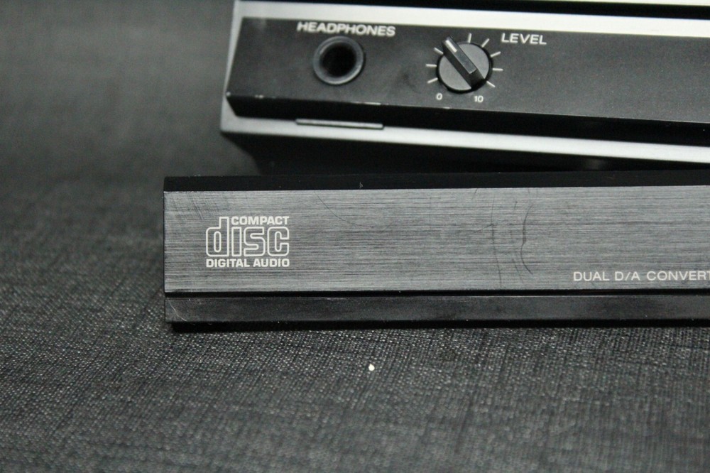 Authentic Sony CDP-350 CD player Front Panel Face plate screen w/ electronics