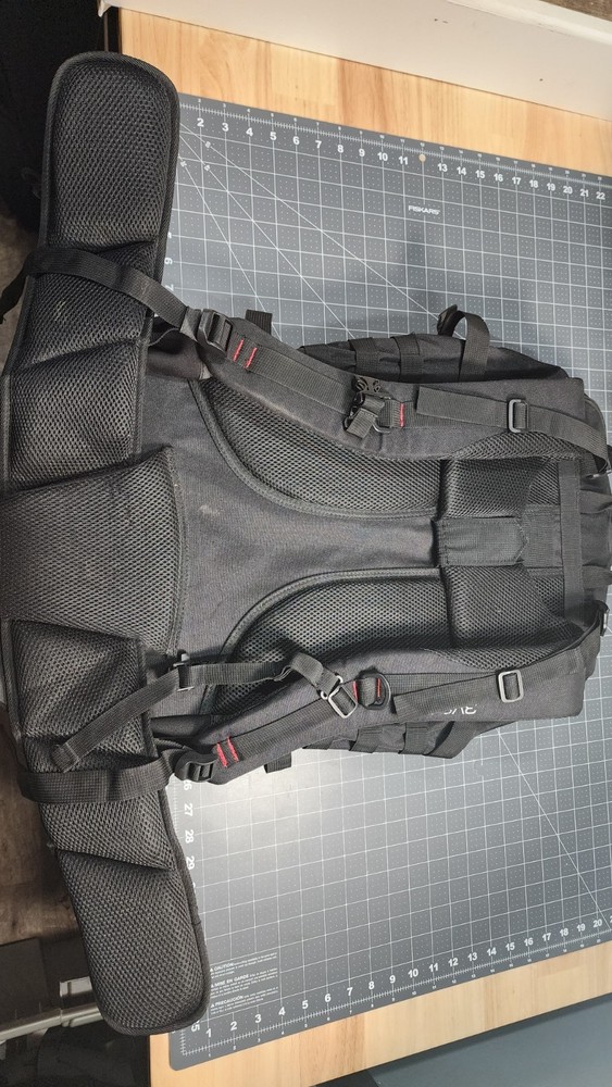 3V Gear Backpack Soverign 50 L Redline Backpack - EUC