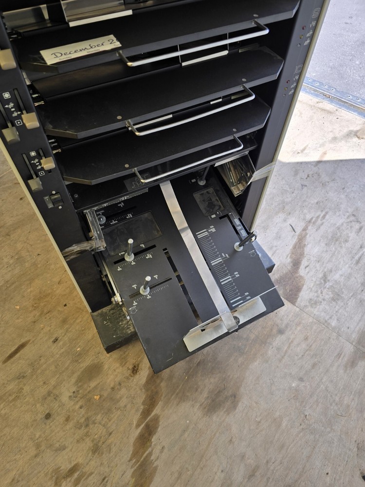 Standard Duplo 10 BIN Collator Model !0S