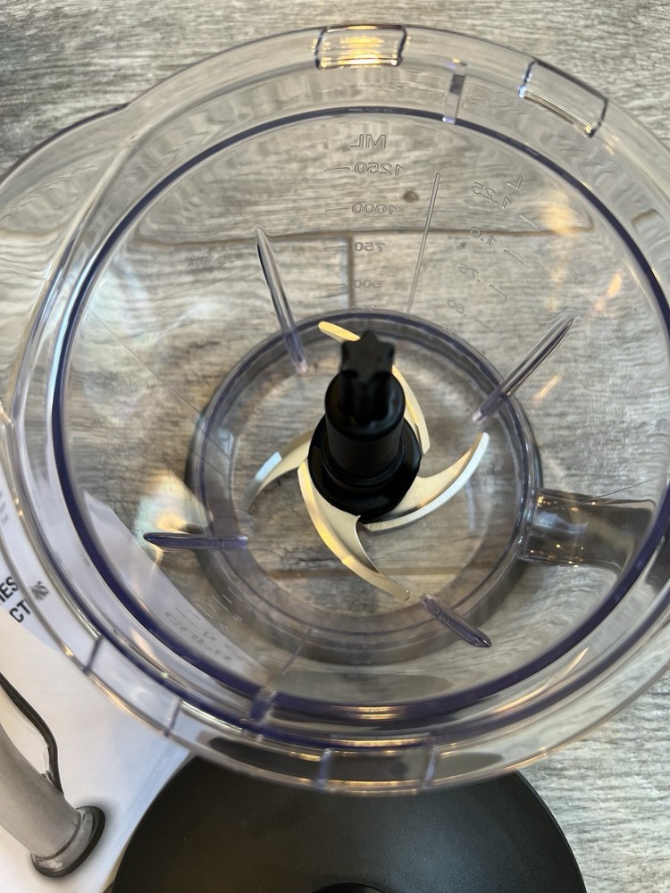 Ninja Master Prep Professional QB1004 40 oz Processing Pitcher 2 Lids Blade New