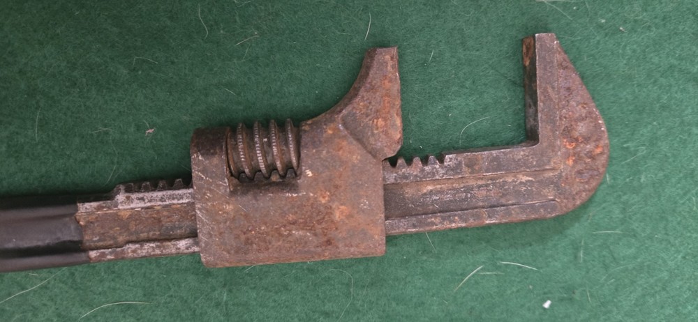 Antique Pipe Wrench Monkey Wrench 9" Adjustable