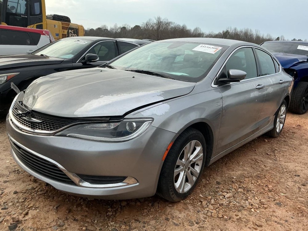 200 2015 Glove Box 4985095