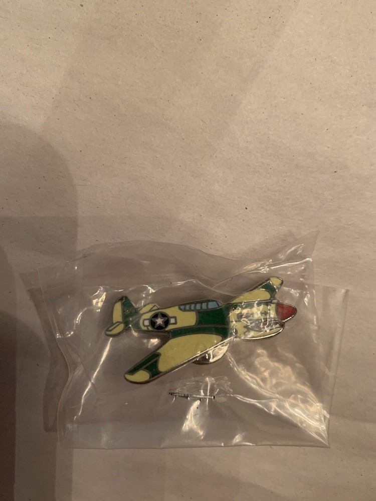 p-40 warhawk airplane pin