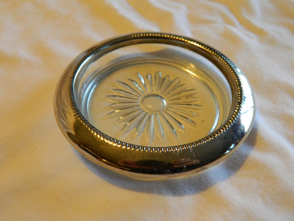 L-23 4 SILVERPLATE & CRYSTAL COASTERS/ ASHTRAYS