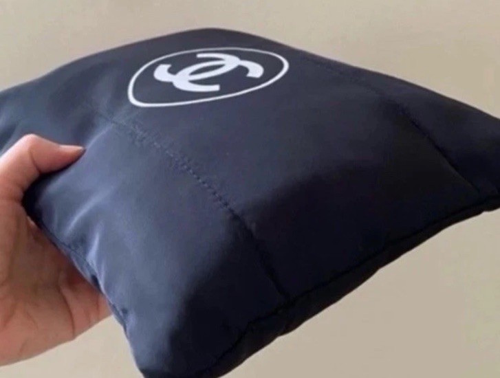 Black Chanel Beauty Pouch VIP Cosmetic Makeup Case Organizer Bag New