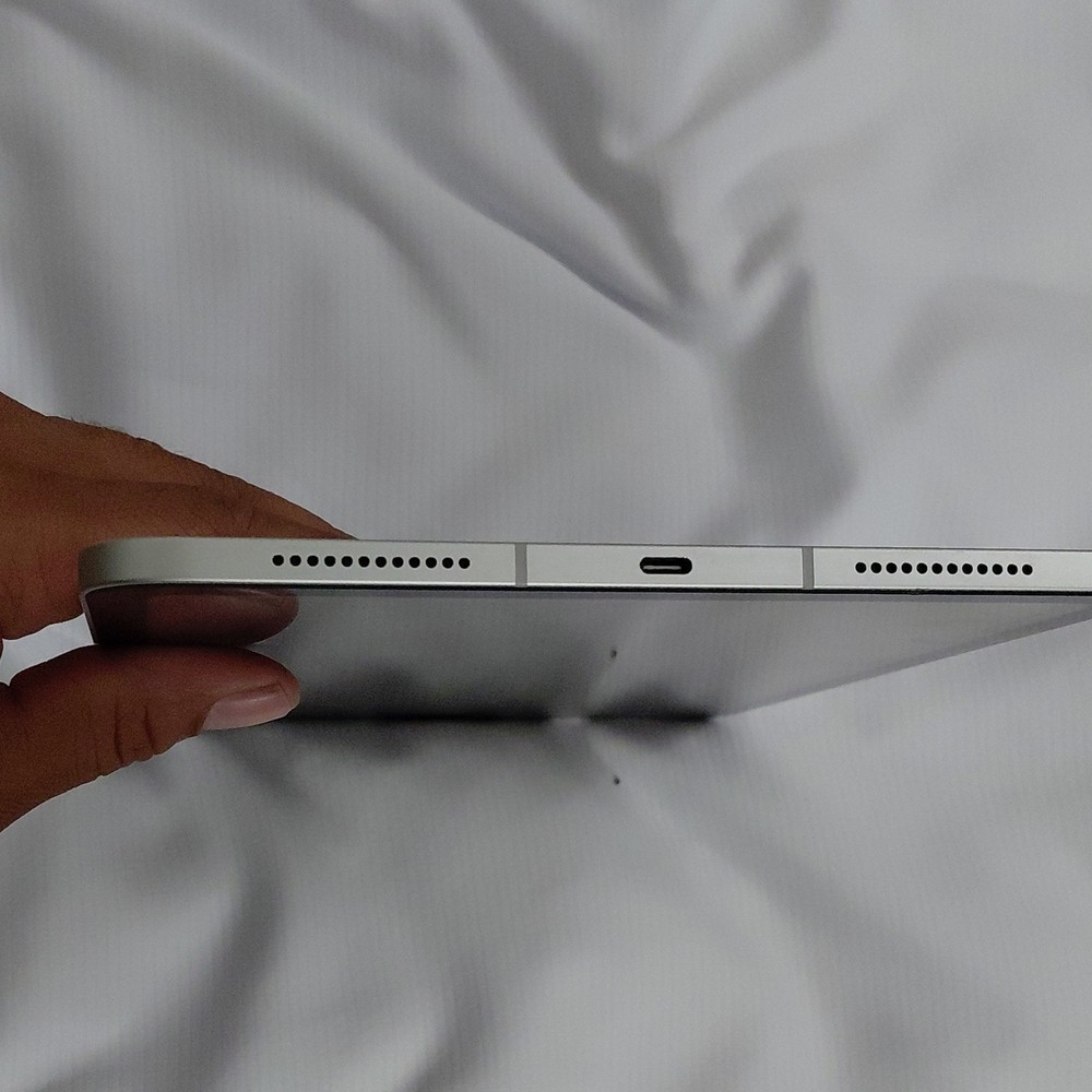 iPad (A16) Wi-Fi + Cellular