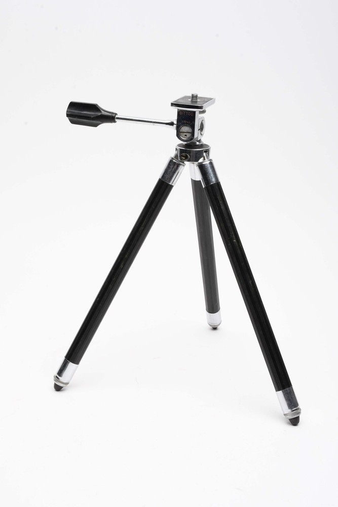 Bittco 8 Section Accordion table tripod in box, Tested, Nice