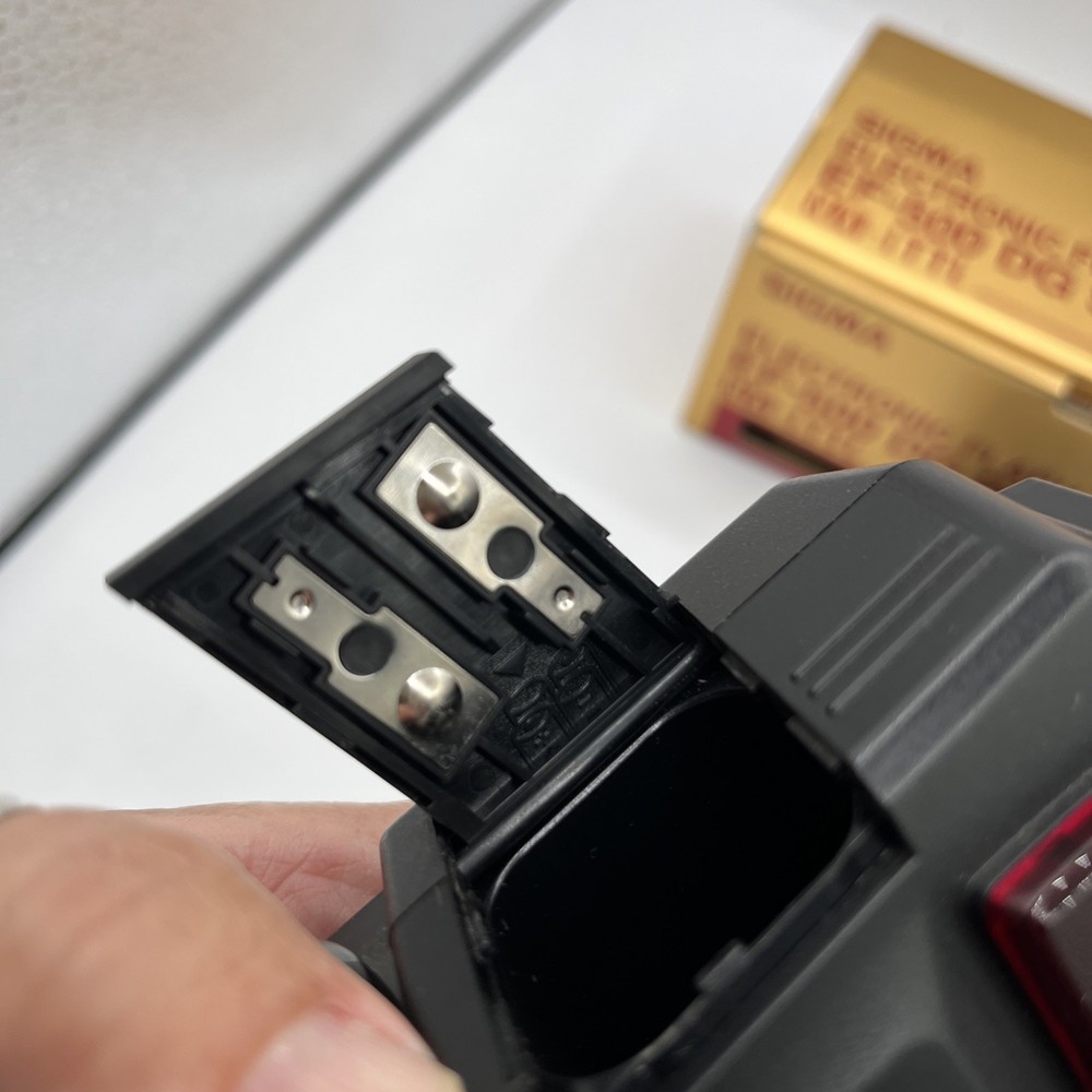 Sigma EF-500 DG ST Shoe Mount Flash - Sigma SA Mount Flash Not Tested
