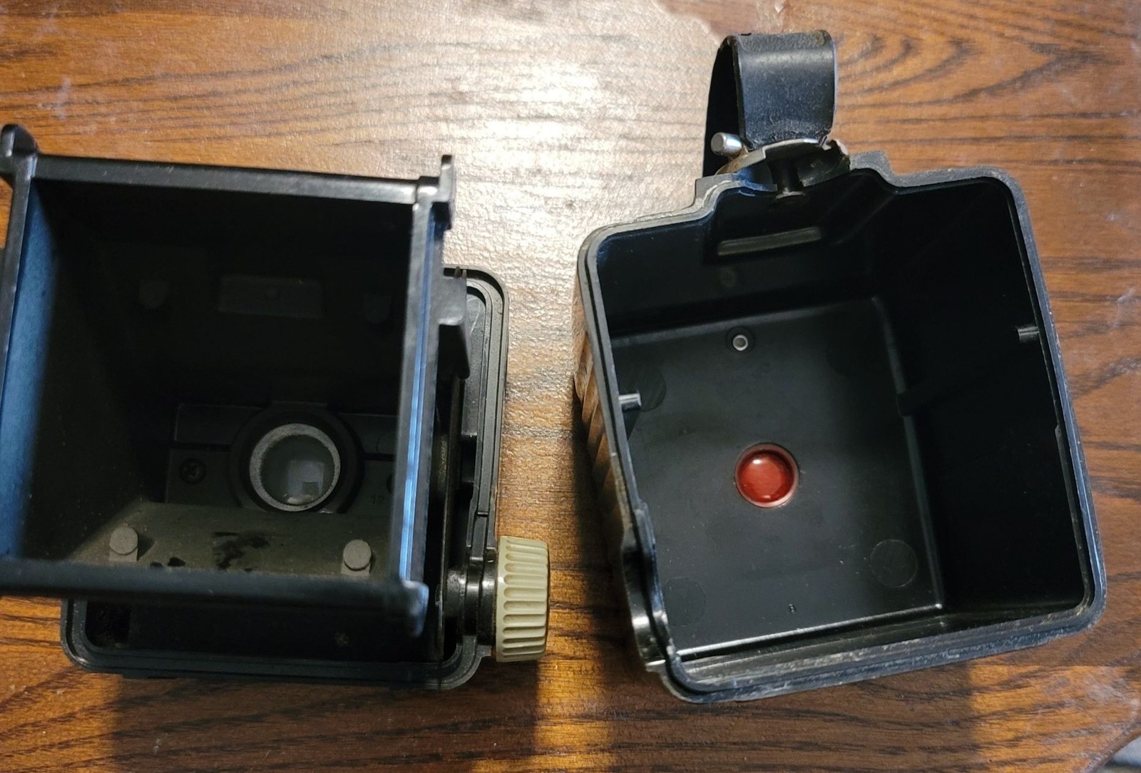 Vintage Kodak Brownie Hawkeye Camera Flash Model