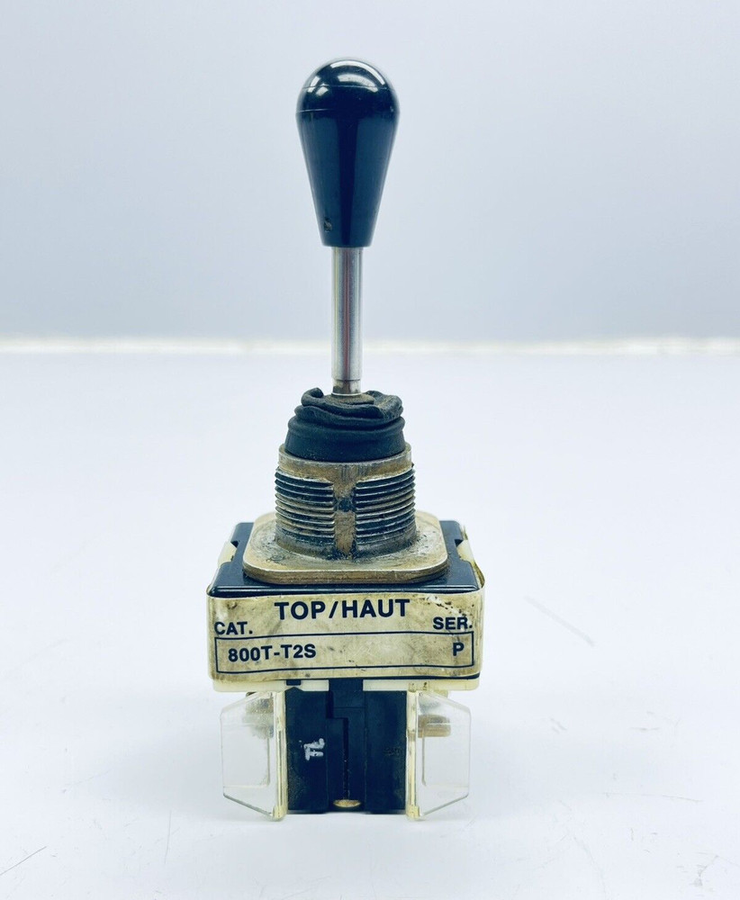 ALLEN BRADLEY 800T-T2S TOGGLE SWITCH 2-WAY SER. P