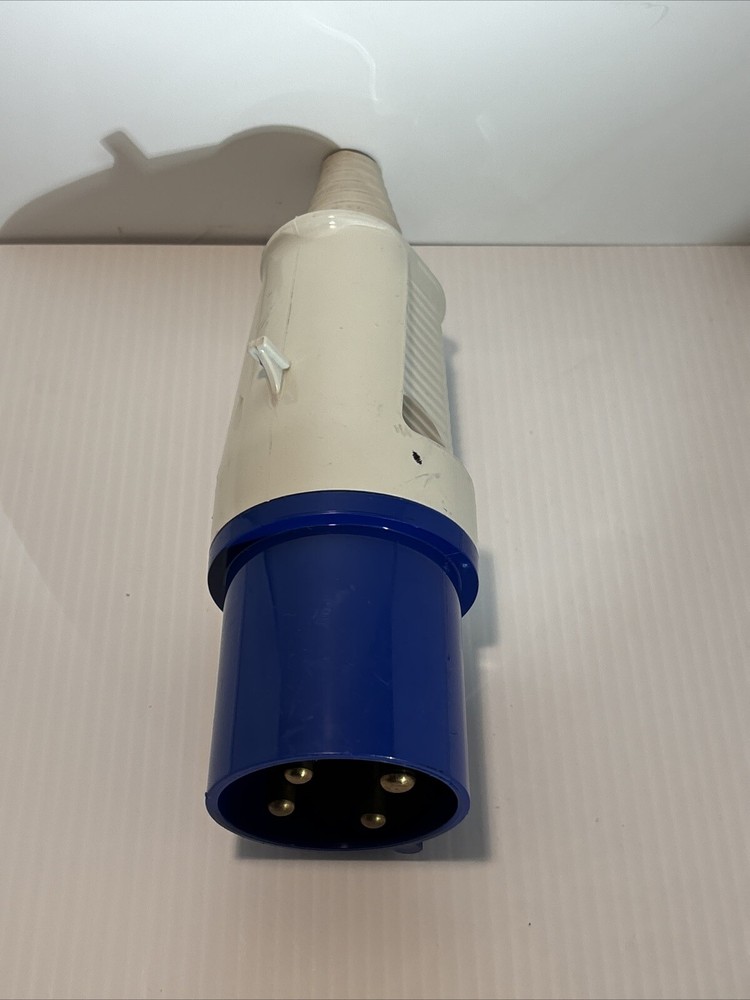 WALTHER 63A-9H PLUG 200-250V (49)