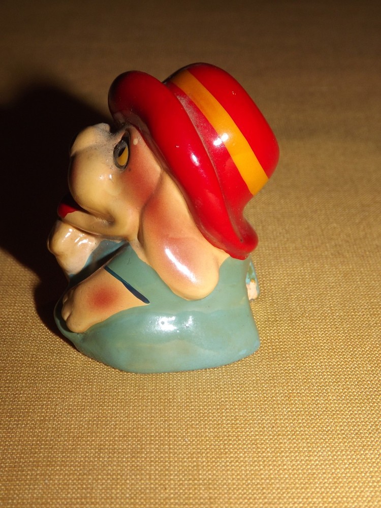 2" HIGH DOG WITH RED HAT PENCIL SHARPENER