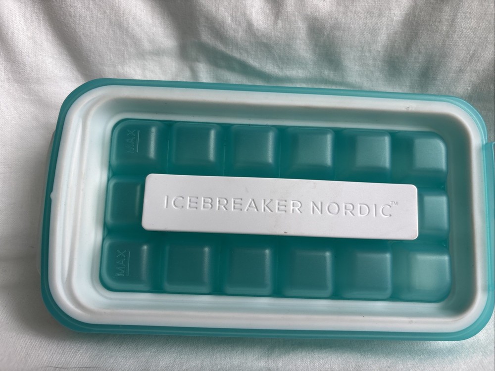 ICEBREAKER NORDIC POP - Make & Serve Ice Cube Tray