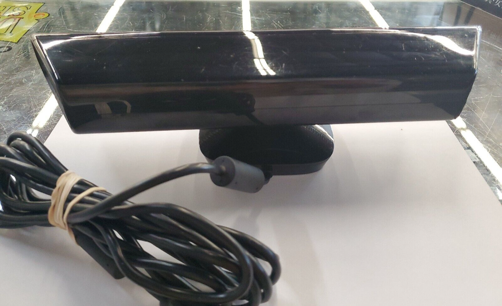 Microsoft Xbox 360 Kinect -- S2G --