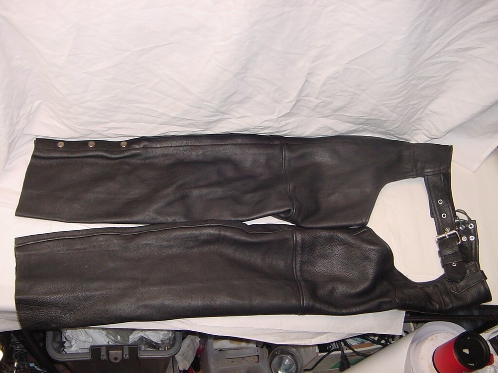 HOT LEATHERS MOTORCYCLE CHAPS - SIZE XS