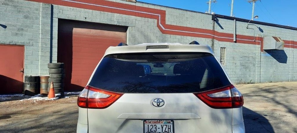 Used A/C Selector Switch fits: 2019 Toyota Sienna automatic temperature control