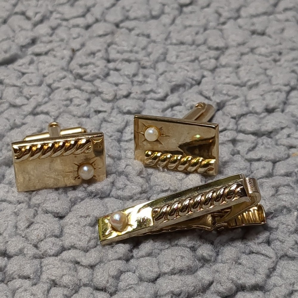 Vintage Cufflinks And Tie Clip