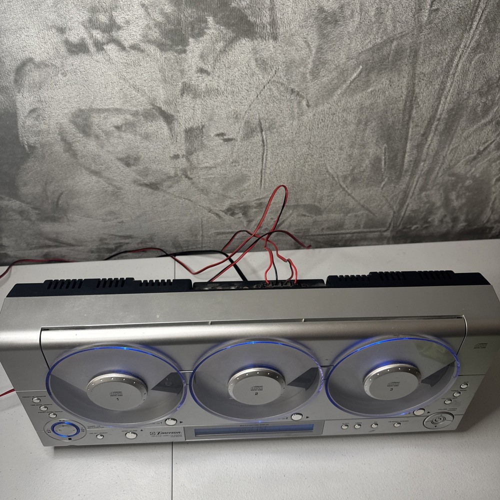 Emerson MS3105 3-Disc CD Player AM/FM Stereo Wall Mountable Tested Working READ