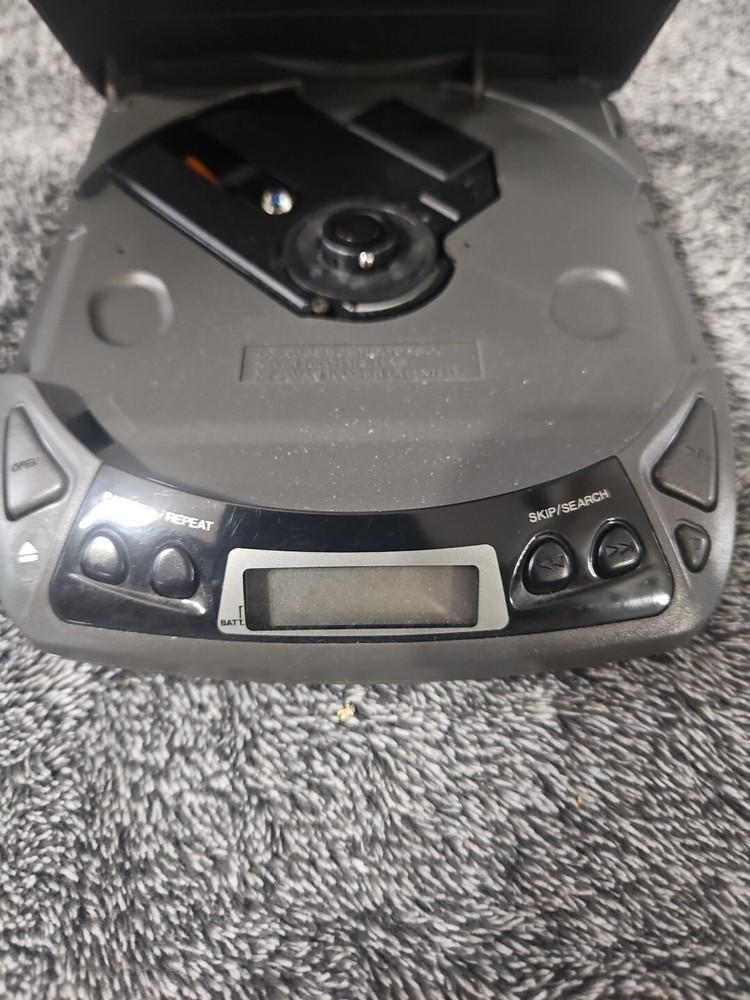 Kenwood 1996 Portable CD Player