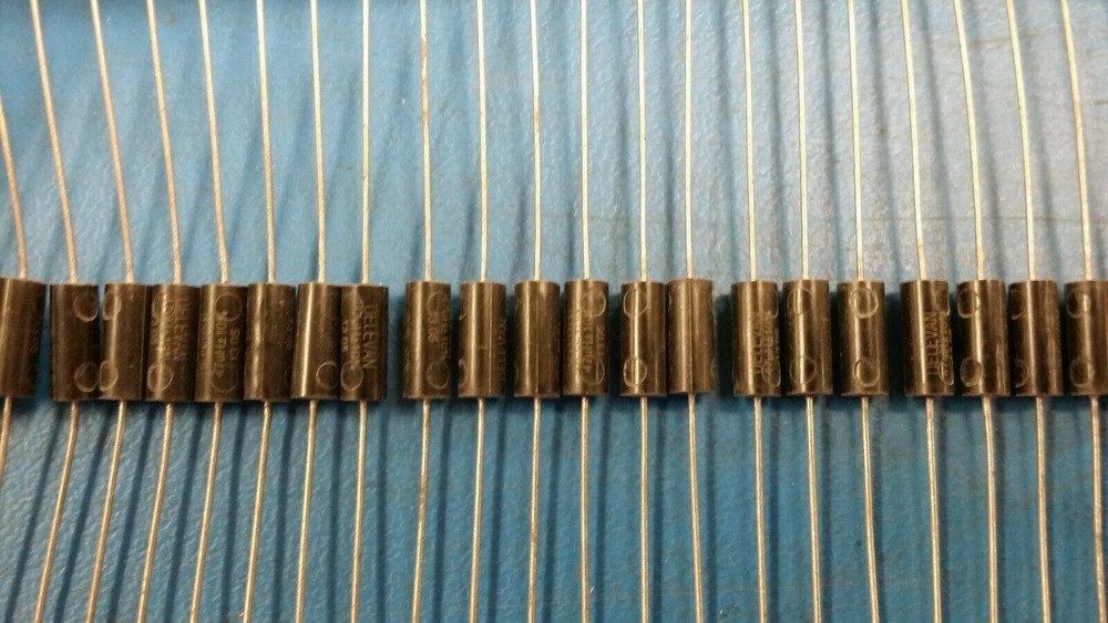 (5 PCS) 1641-473K API Delevan FIXED IND 47UH 200MA 2.11 OHM 10%